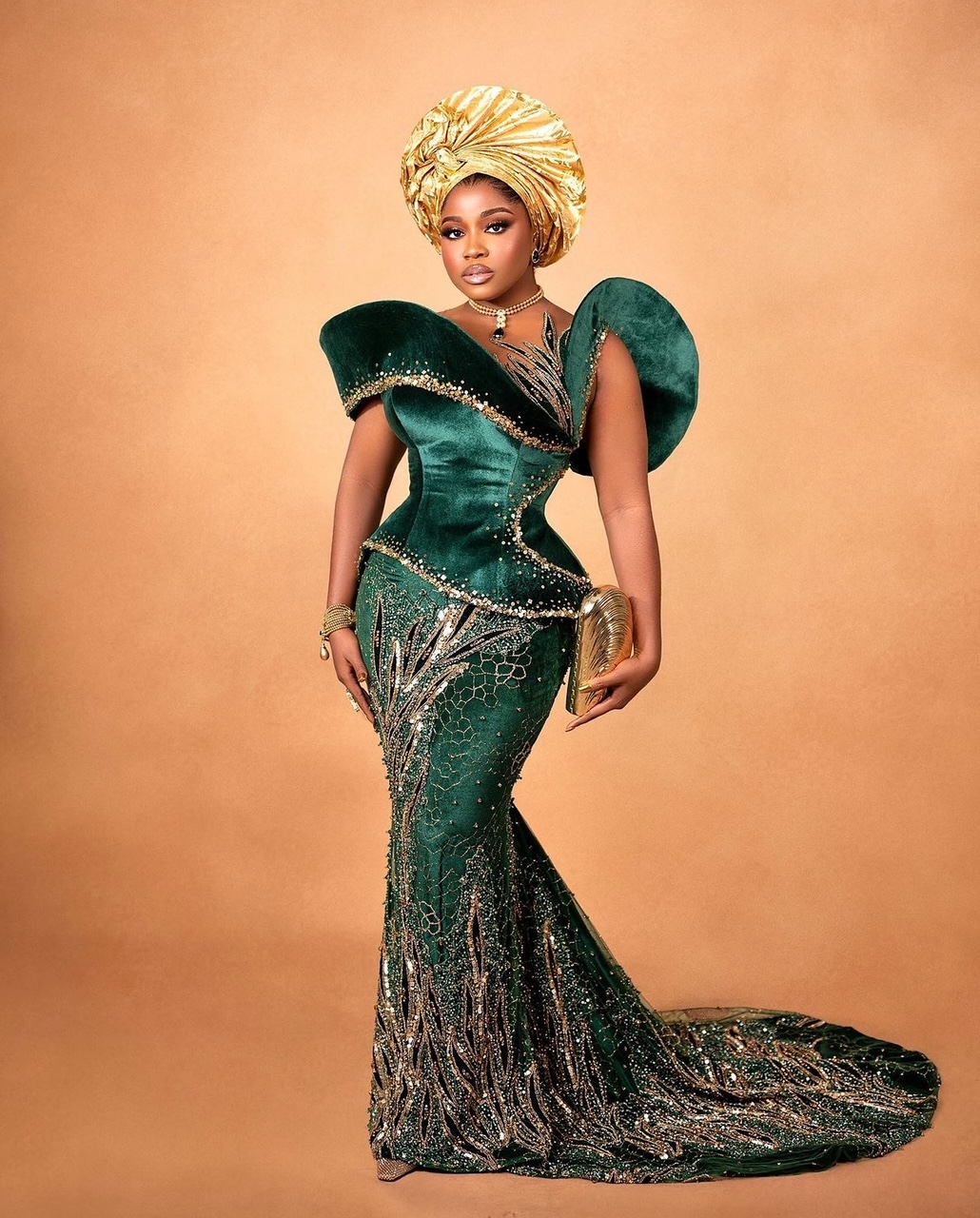 VeeKee James - Seventeen Stunning Wedding Dresses! | OMASTYLE Bride