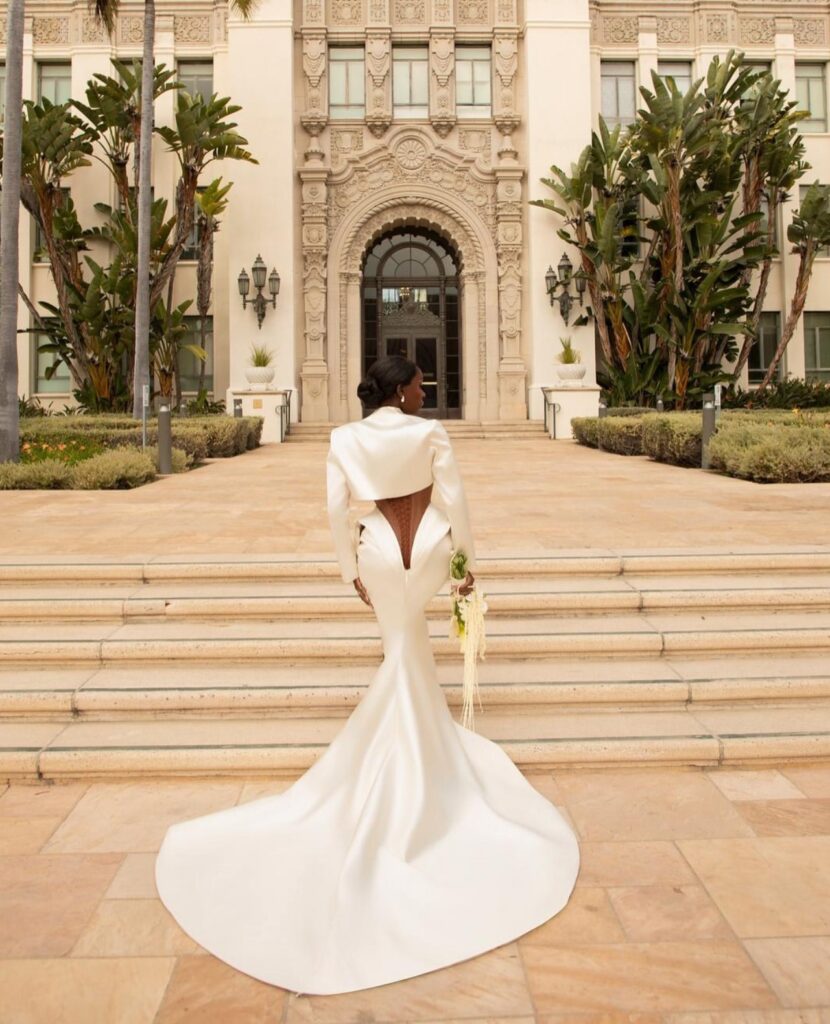 ShalomBlac the bride.omastylebride