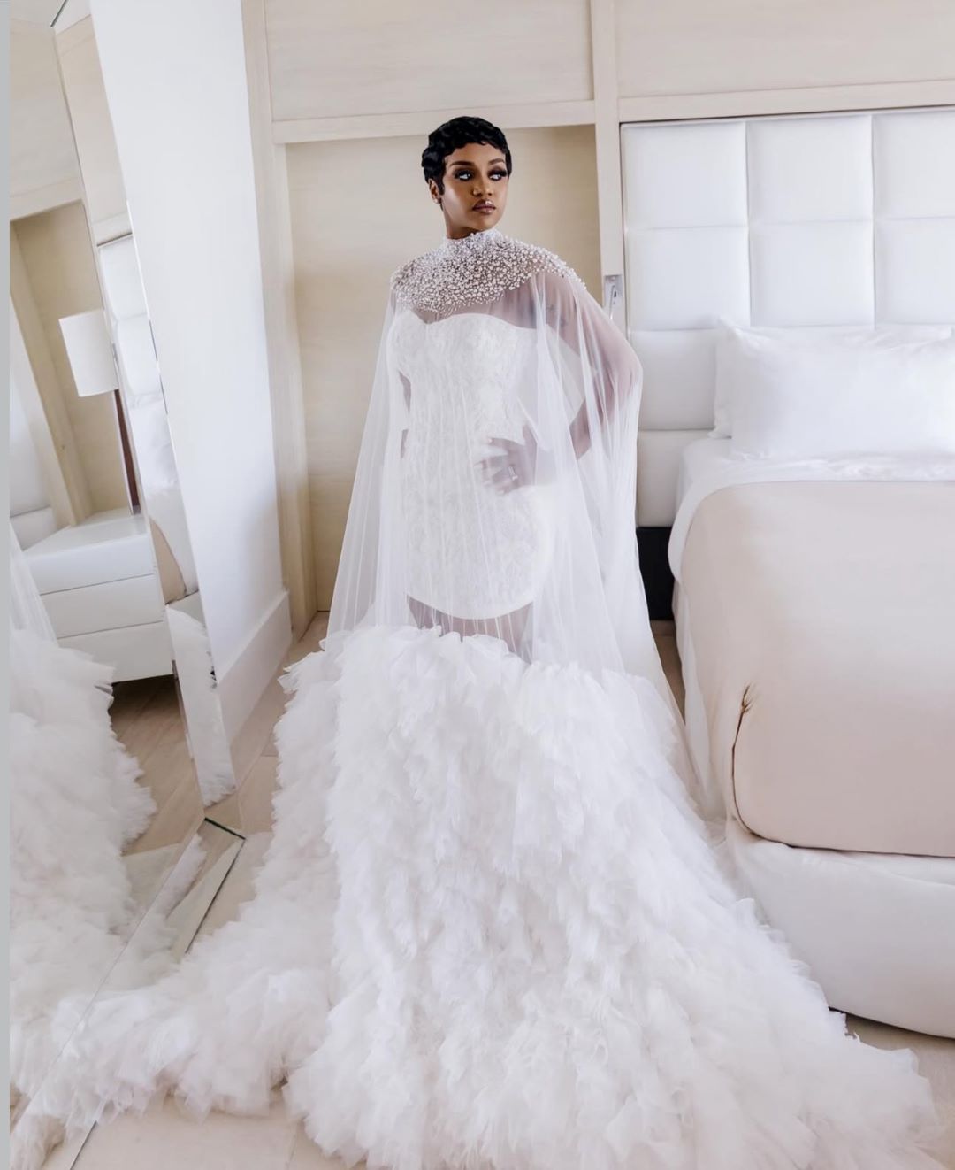 Chivido25-Chioma bridal robe.omastylebride