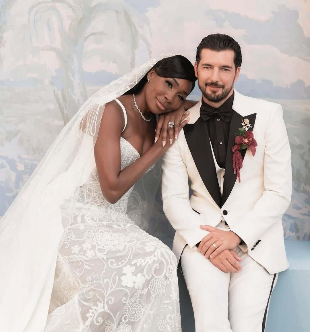 Mr. & Mrs. Andrea Preti.omastylebride.com