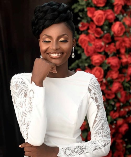 DDaniels Touch elegant bridal side do - OmaStyle Bride