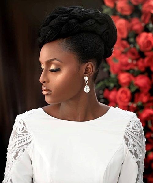 DDaniels Touch elegant bridal side do - OmaStyle Bride