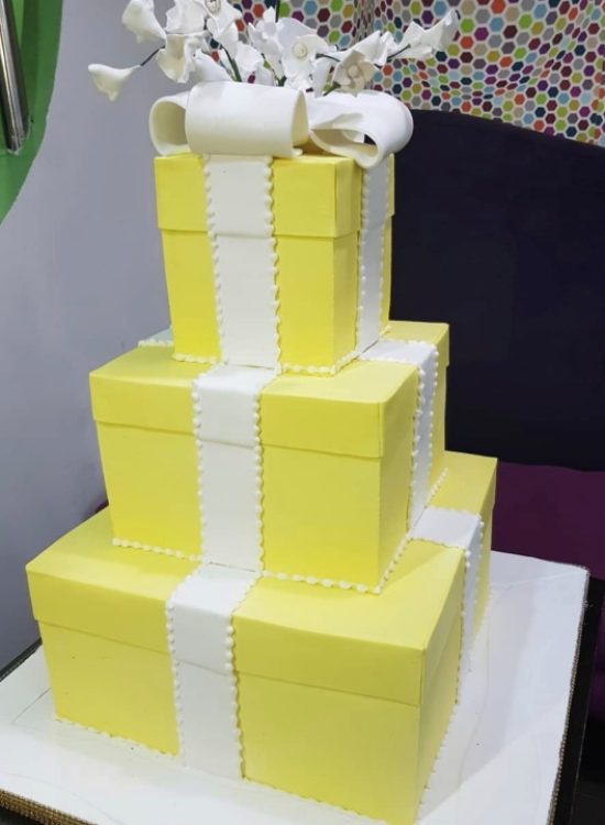 cube shaped wedding inspiring wedding cake-omastylebride.com