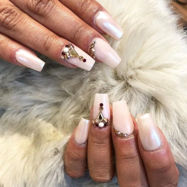 Nails-Brows-by-Rubi-featured-on-OmaStyleBride.com