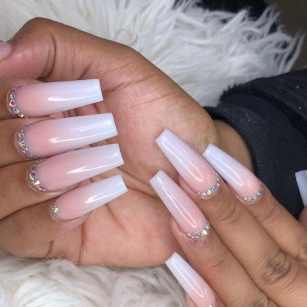 Bridal nail design ideas - NailsbyAaron-85-as-featured-on-OmaStylebride.com