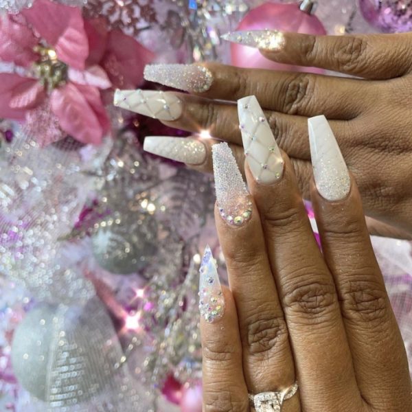 The-HauteSpot-Nails-as-featured-on-OmaStyleBride-wedding-blog
