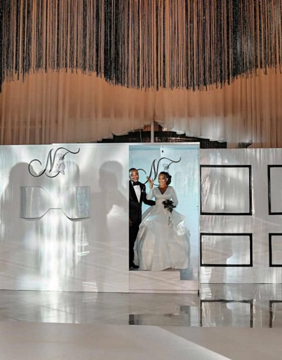 Nini & Tolu reception entrance