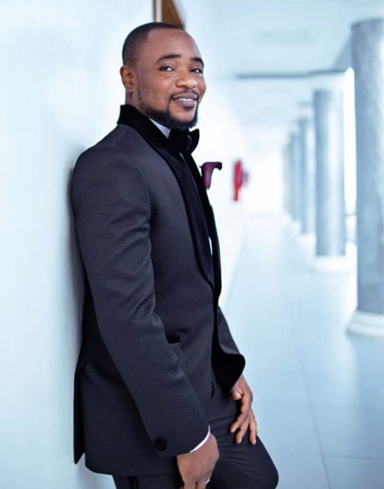 Nini & Tolu white wedding ceremony